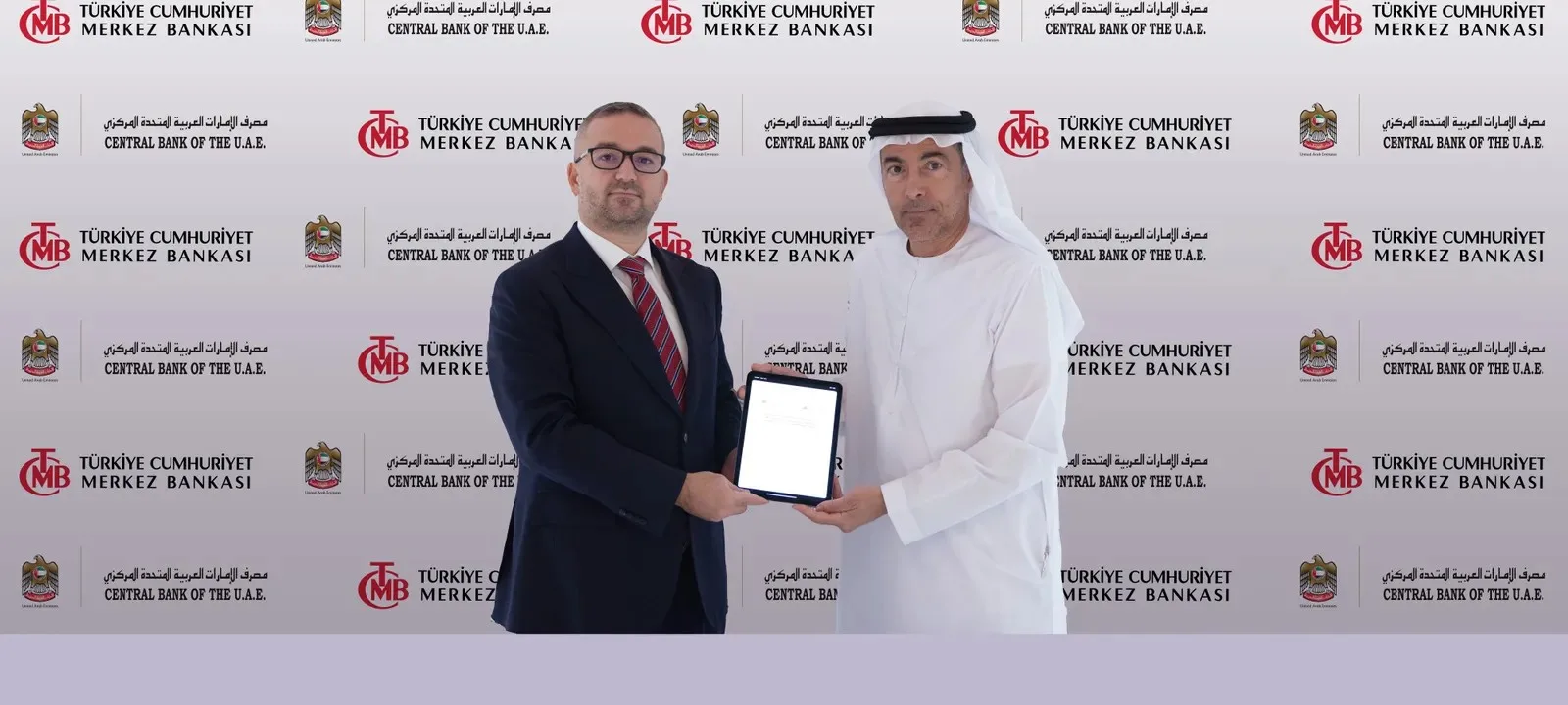 الإمارات وتركيا توقعان 3 اتفاقيات لتعزيز التعاون المالي