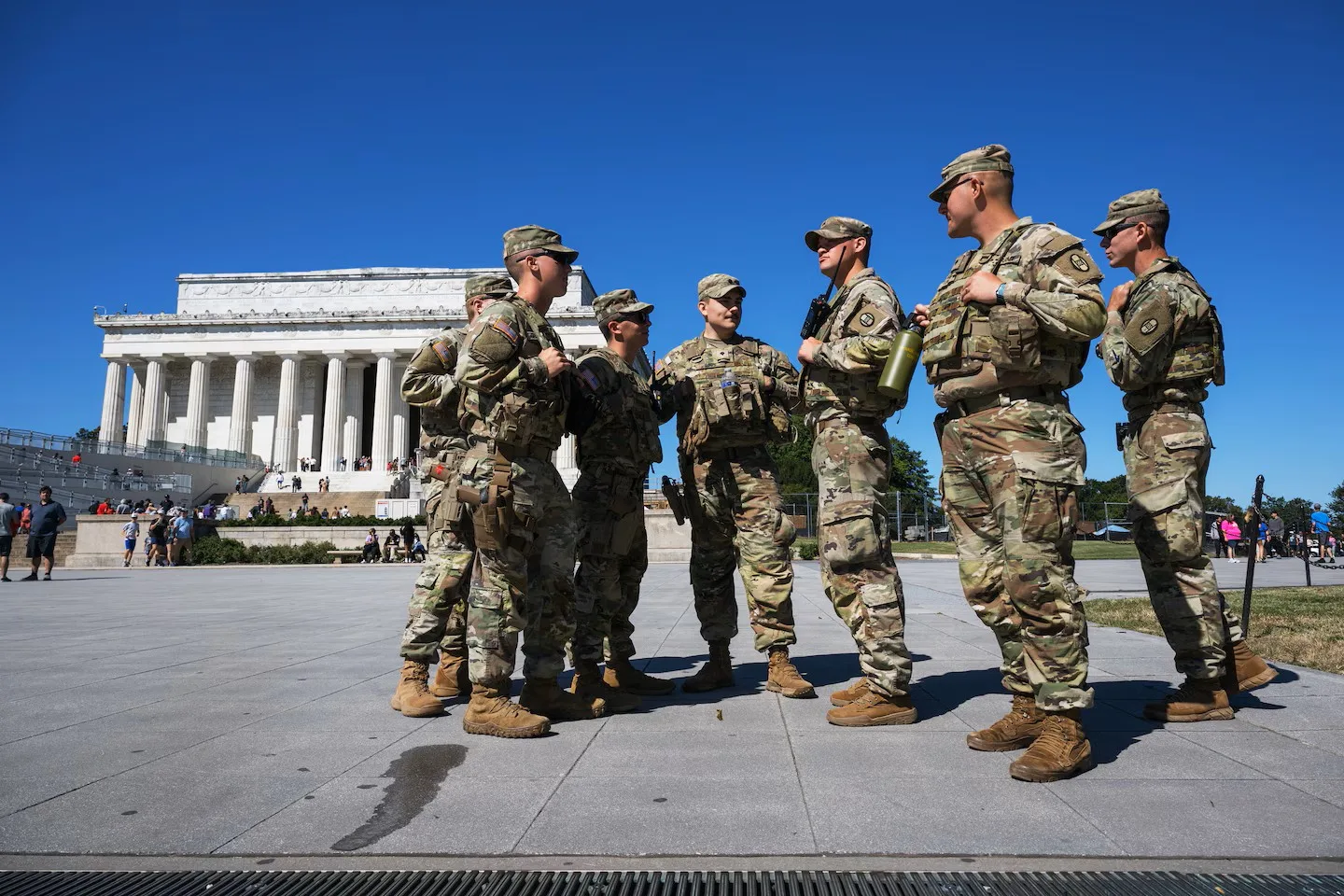 إدارة ترامب تمدد مهمة الحرس الوطني في واشنطن حتى نهاية فبراير 2026