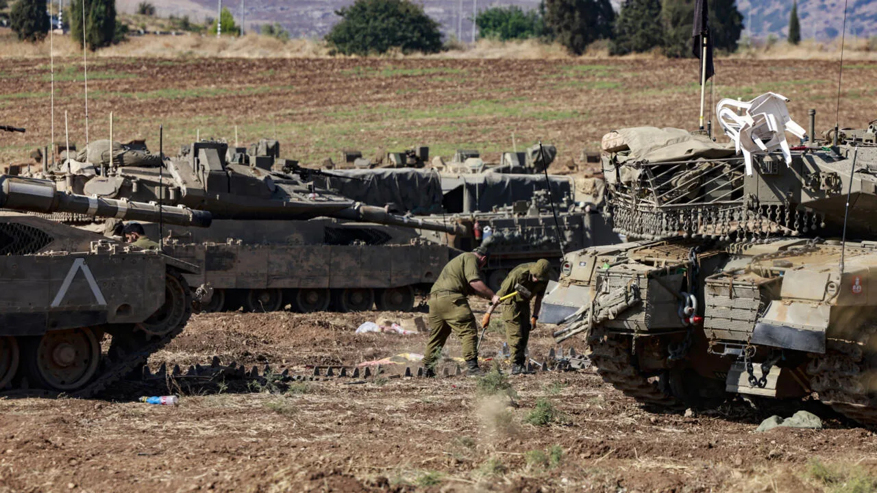 إسرائيل تحذر: نقترب من اتخاذ قرار بشأن الخطوات على الجبهة الشمالية