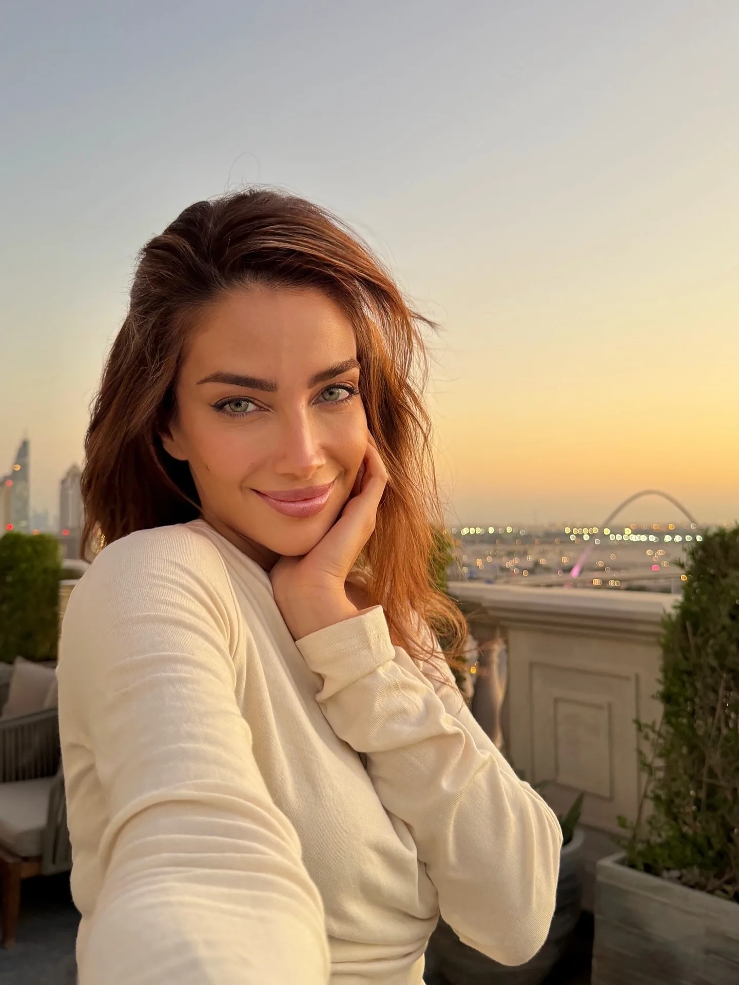 جيسيكا قهواتي تطلق أولى مجموعات مجوهراتها في الدوحة