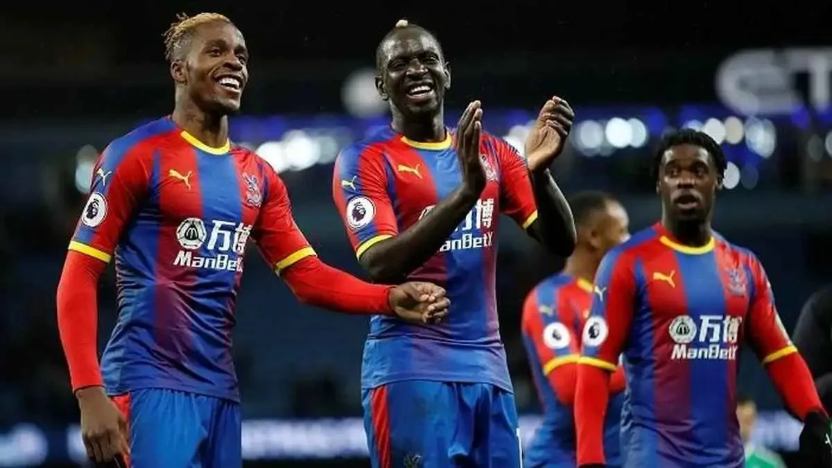 موعد مباراة إيفرتون وكريستال بالاس في الدوري الإنجليزي الممتاز 2025-2026