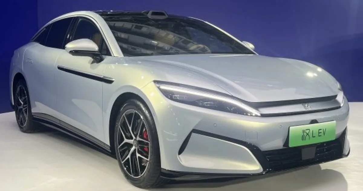 إنجاز عالمي لــ BYD: سيارتها الكهربائية الجديدة تحطم الرقم القياسي كأسرع سيارة في العالم