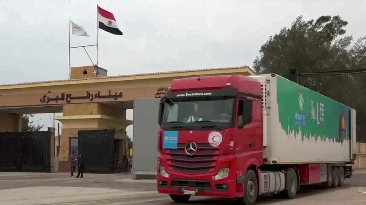 إعاقة دخول بعض شاحنات المساعدات لغزة من قبل إسرائيل