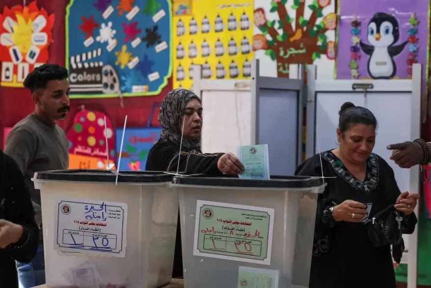 السيسي يدعو إلى إلغاء نتائج المرحلة الأولى من انتخابات مجلس النواب كليًا أو جزئيًا