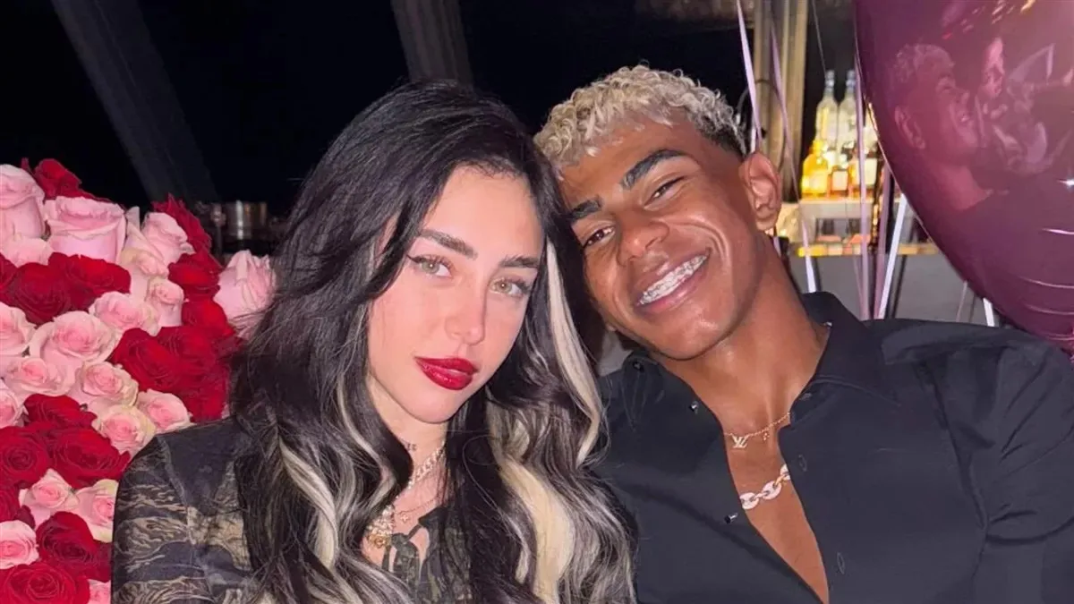 انفصال رسمي بين لامين يامال والمغنية نيكي نيكول