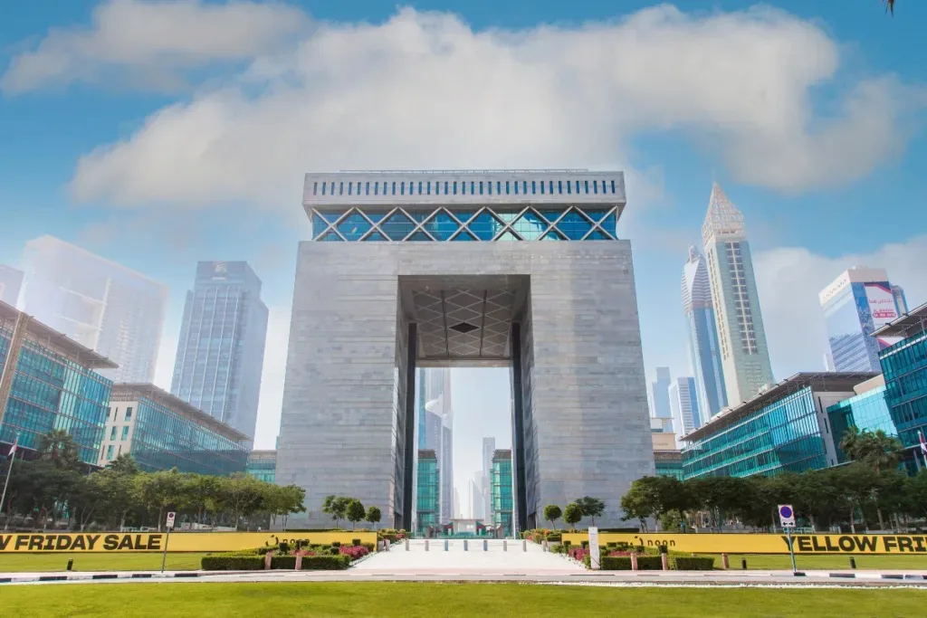 سلطة مركز دبي التجاري العالمي تطلق إطار عمل لفئات الأسهم المتعددة