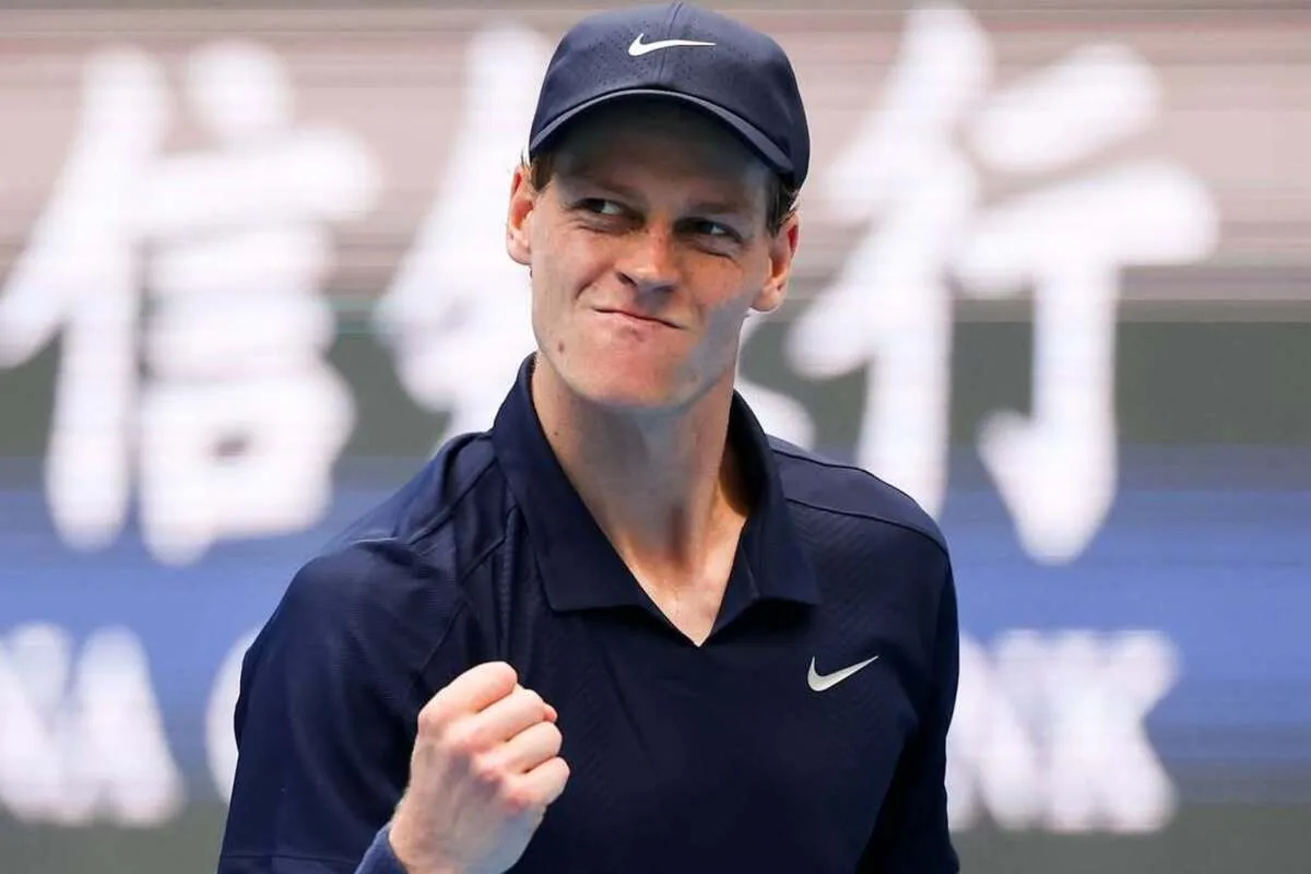 سينر خلال المباراة ضد زفيريف