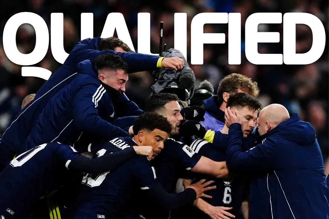 اسكتلندا تقصي الدنمرك وتبلغ المونديال بعد 27 عامًا