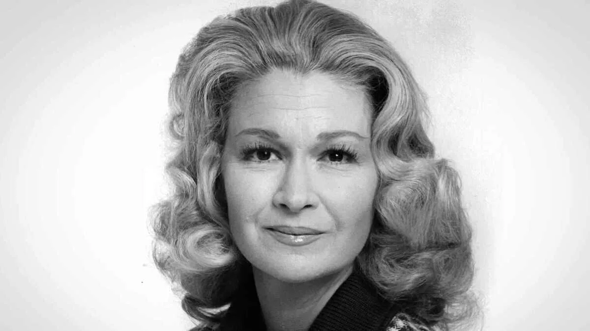 رحيل النجمة ديان لاد عن 89 عاماً بعد مسيرة فنية طويلة