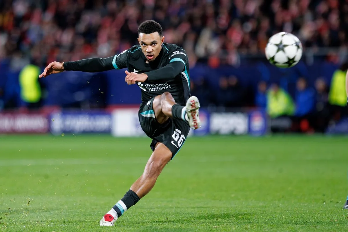 أرنولد: صيحات الاستهجان في أنفيلد لن تفسد حبي لليفربول