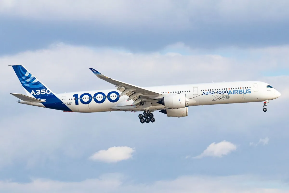 إيرباص تدرس نسخة أكبر محتملة من طائرات إيه350