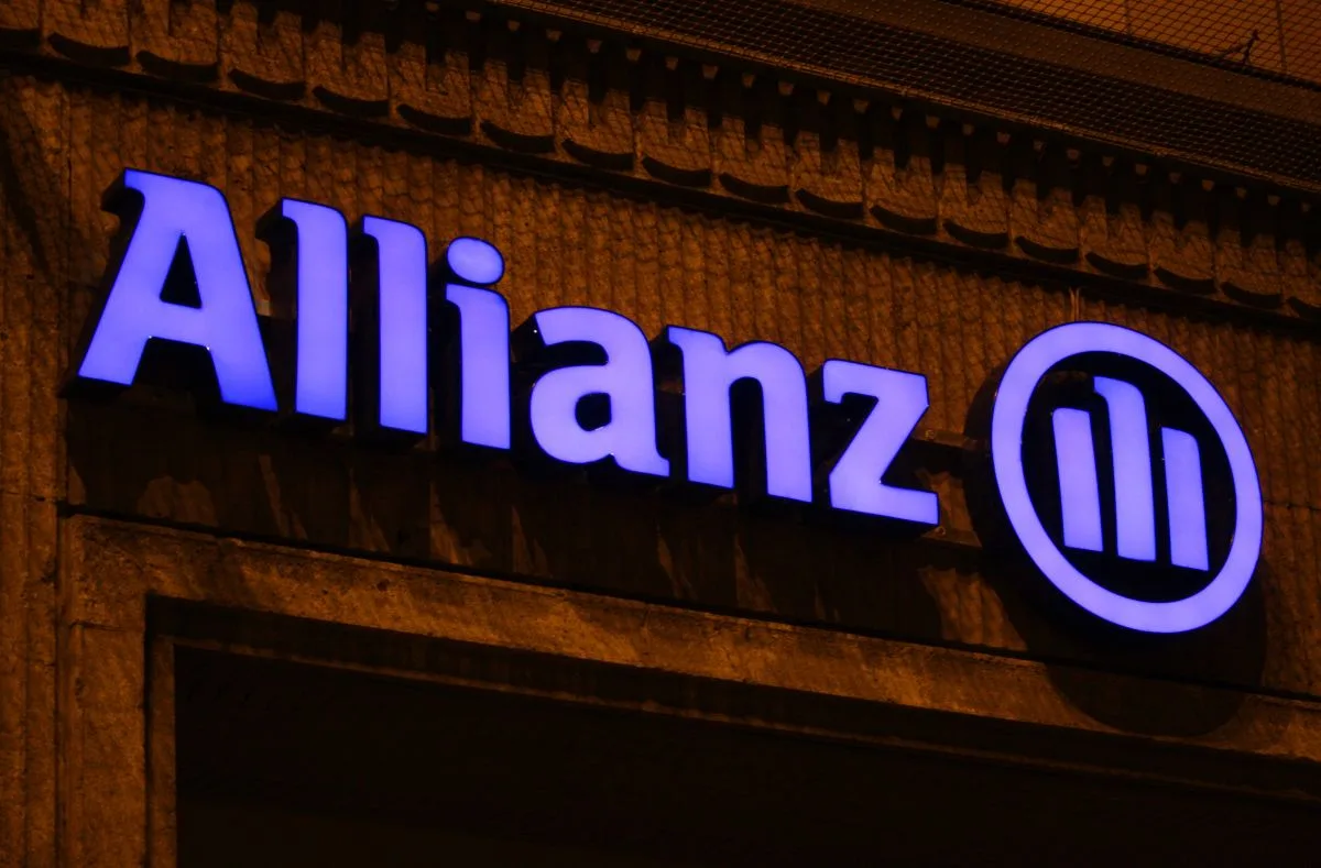 أليانز تعتزم إلغاء 1800 وظيفة مع توسع الاعتماد على الذكاء الاصطناعي