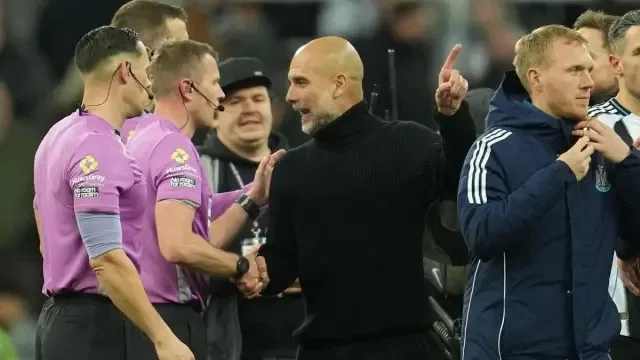 غضب جوارديولا بعد خسارة نيوكاسل