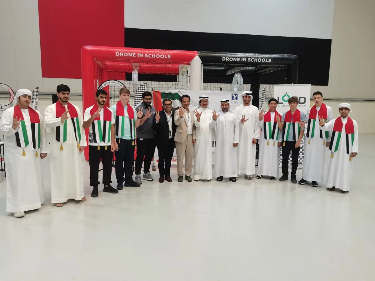 الإمارات تشارك في بطولة العالم لكرة القدم بـ الدرونز