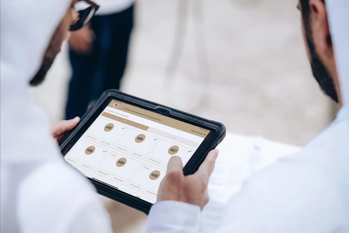 الإمارات تطلق نظام “ربدان” للتحكيم الإلكتروني في بطولات “جمال الخيل”