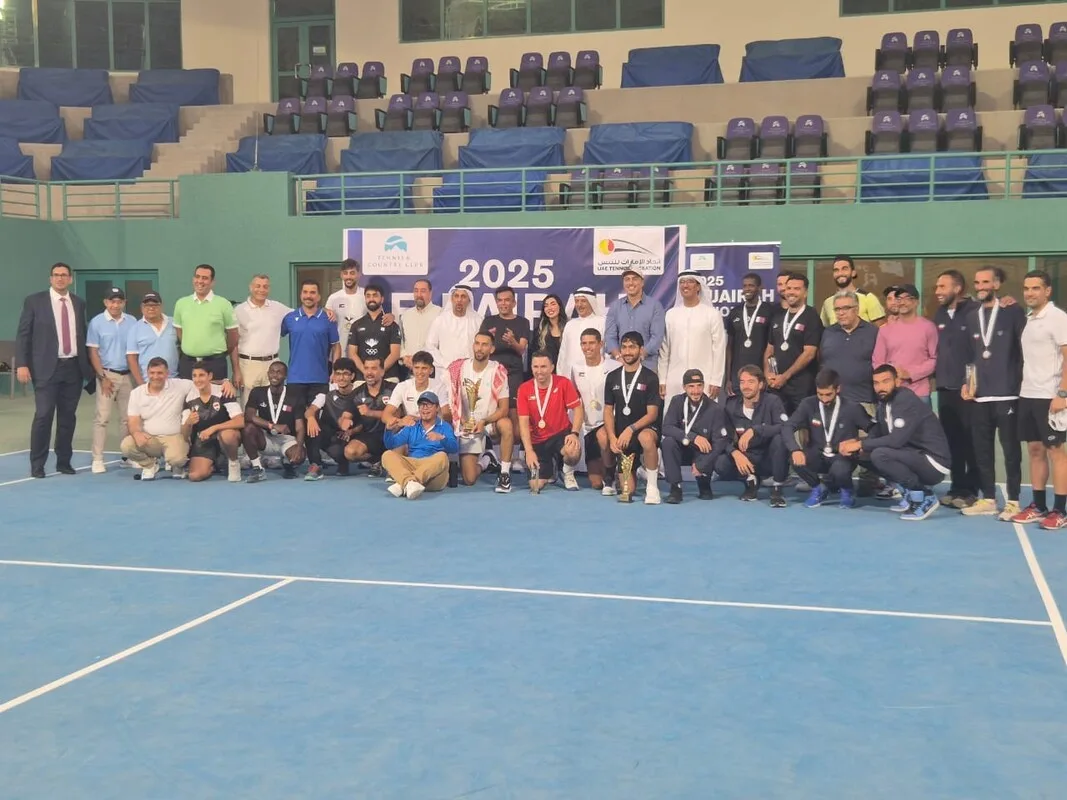 منتخب الأردن يرفع كأس الفجيرة الدولية للتنس