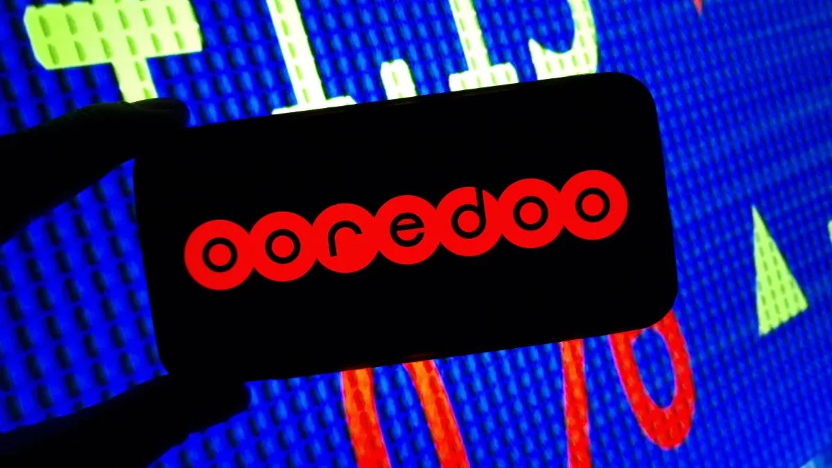 شعار شركة أوريدو قطر للاتصالات على شاشة هاتف ذكي