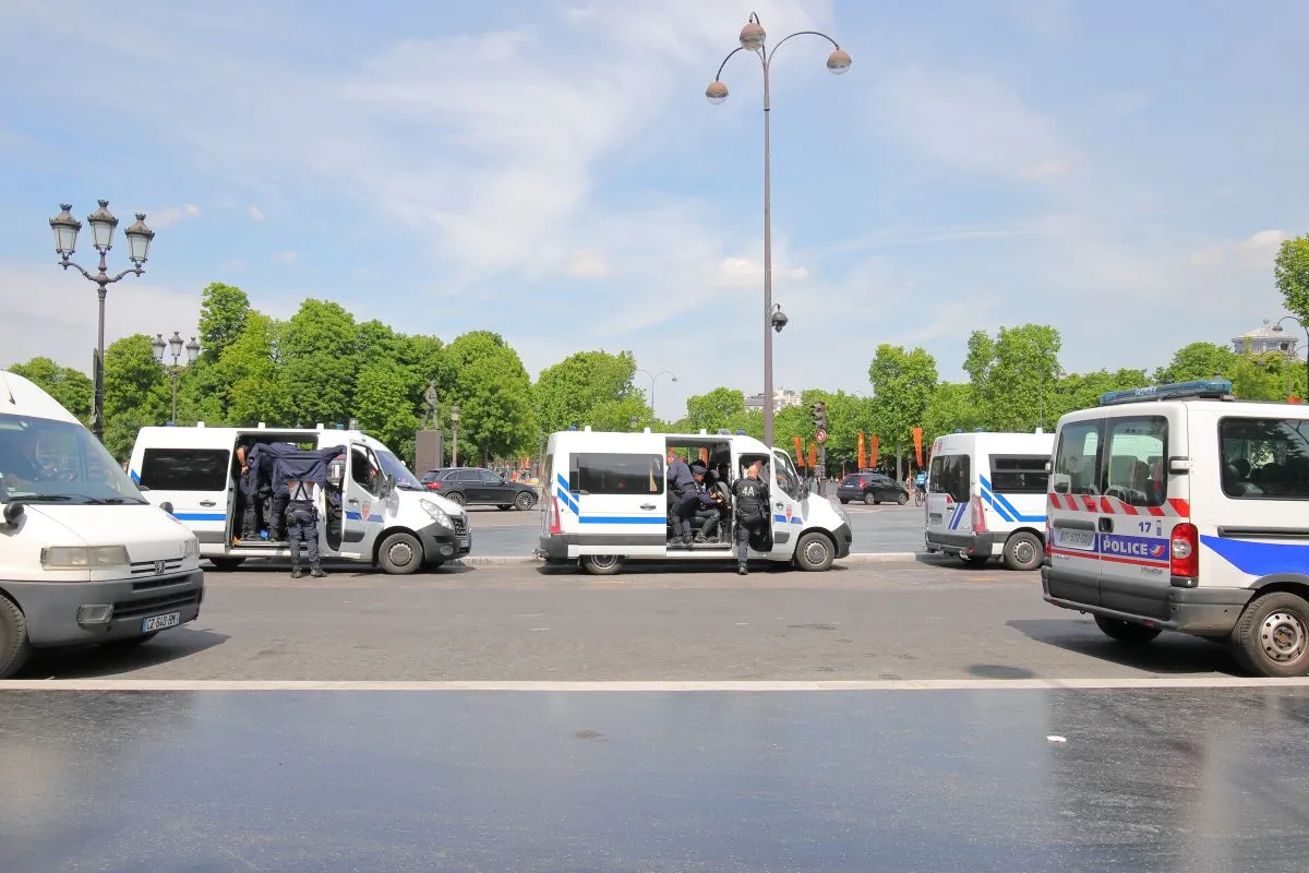 إصابة 10 أشخاص في حادث دهس متعمد بجزيرة أوليرون الفرنسية