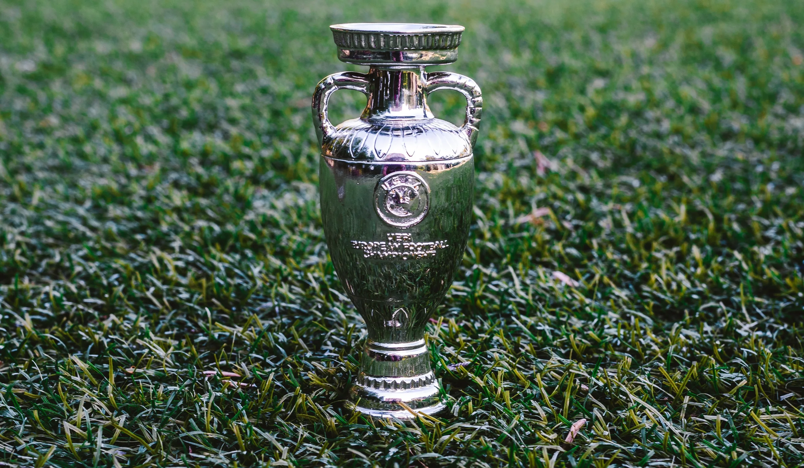 بطولة يورو 2028