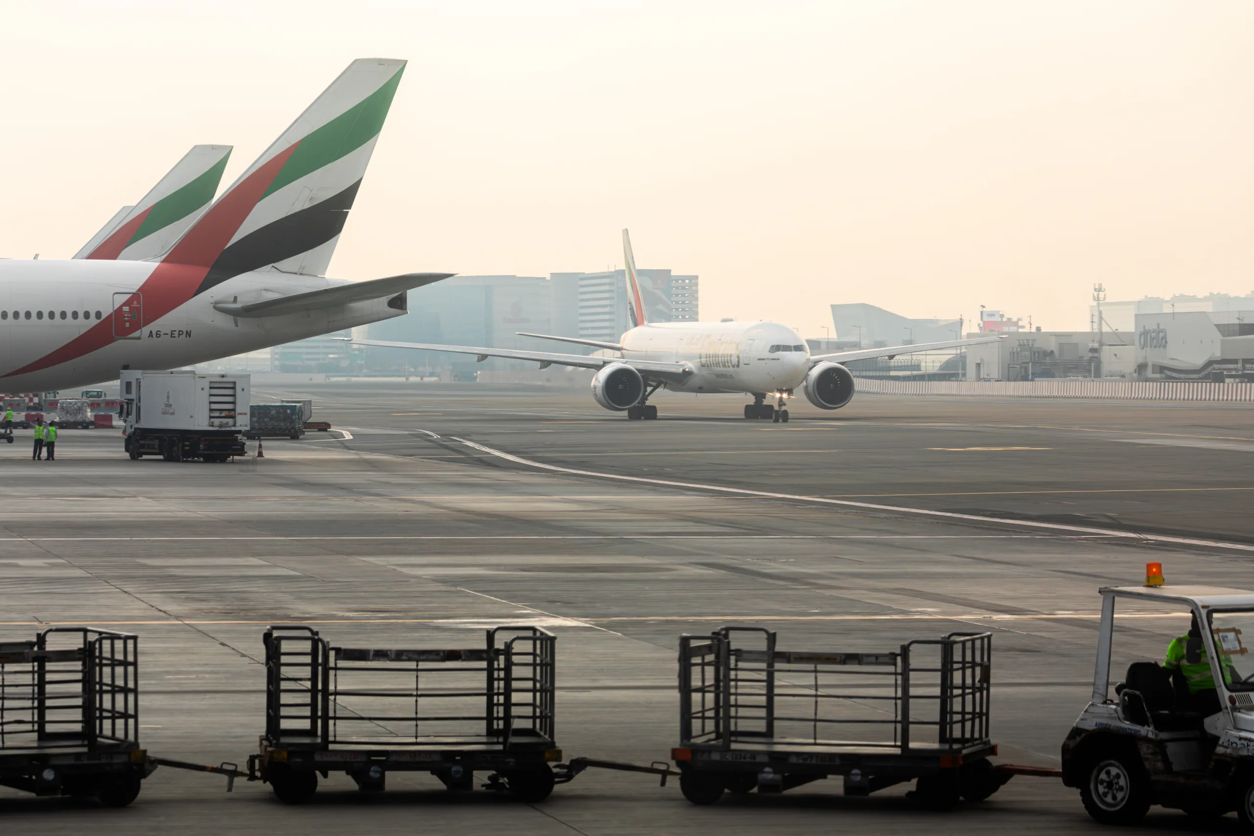 مطار دبي الدولي: استمرار الريادة العالمية في حركة المسافرين