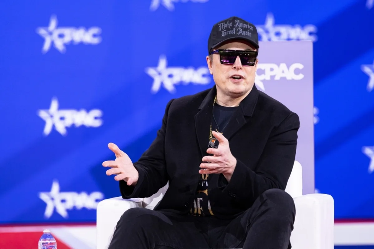 إيلون ماسك يحضر عشاء ترامب مع ولي العهد السعودي