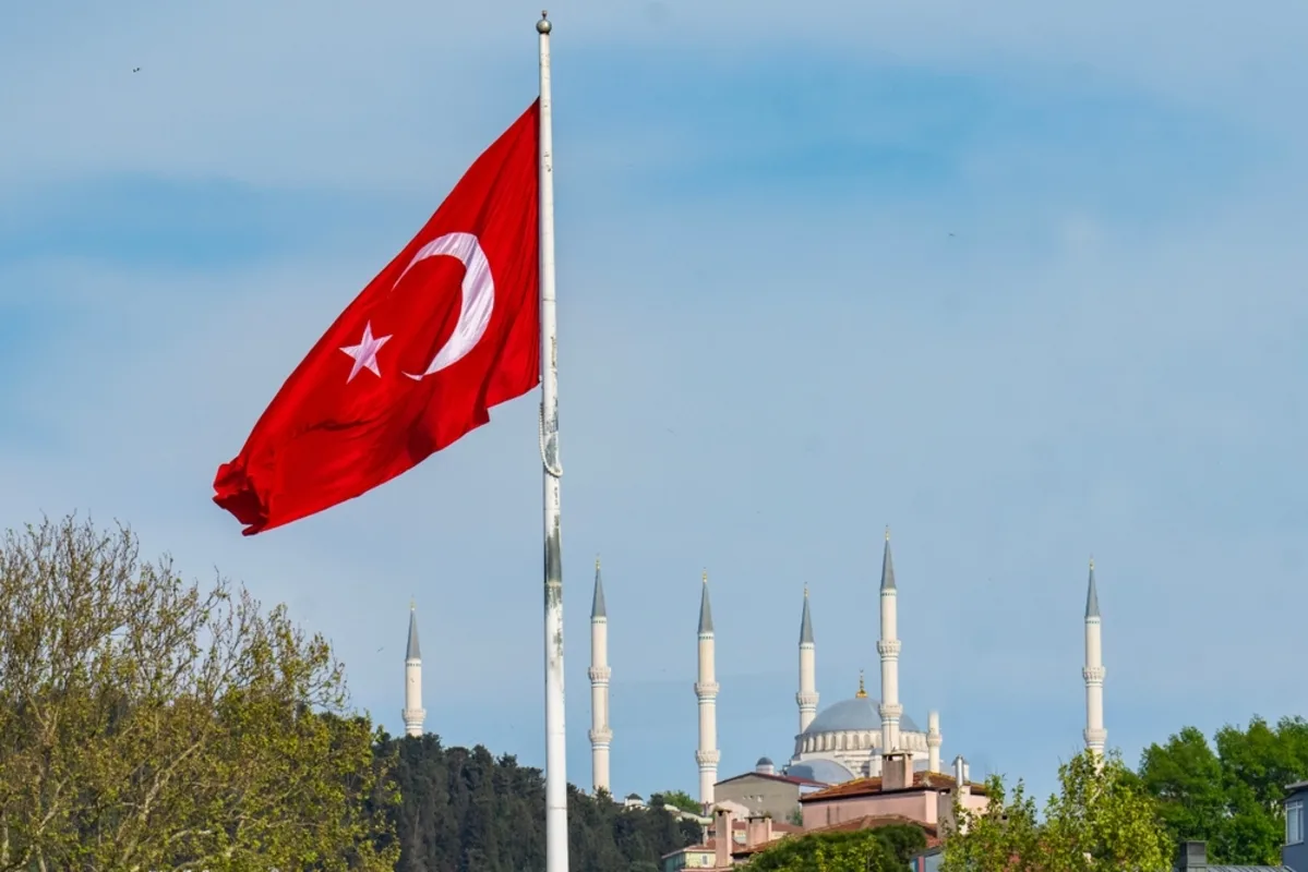 موقع تحطم الطائرة العسكرية التركية