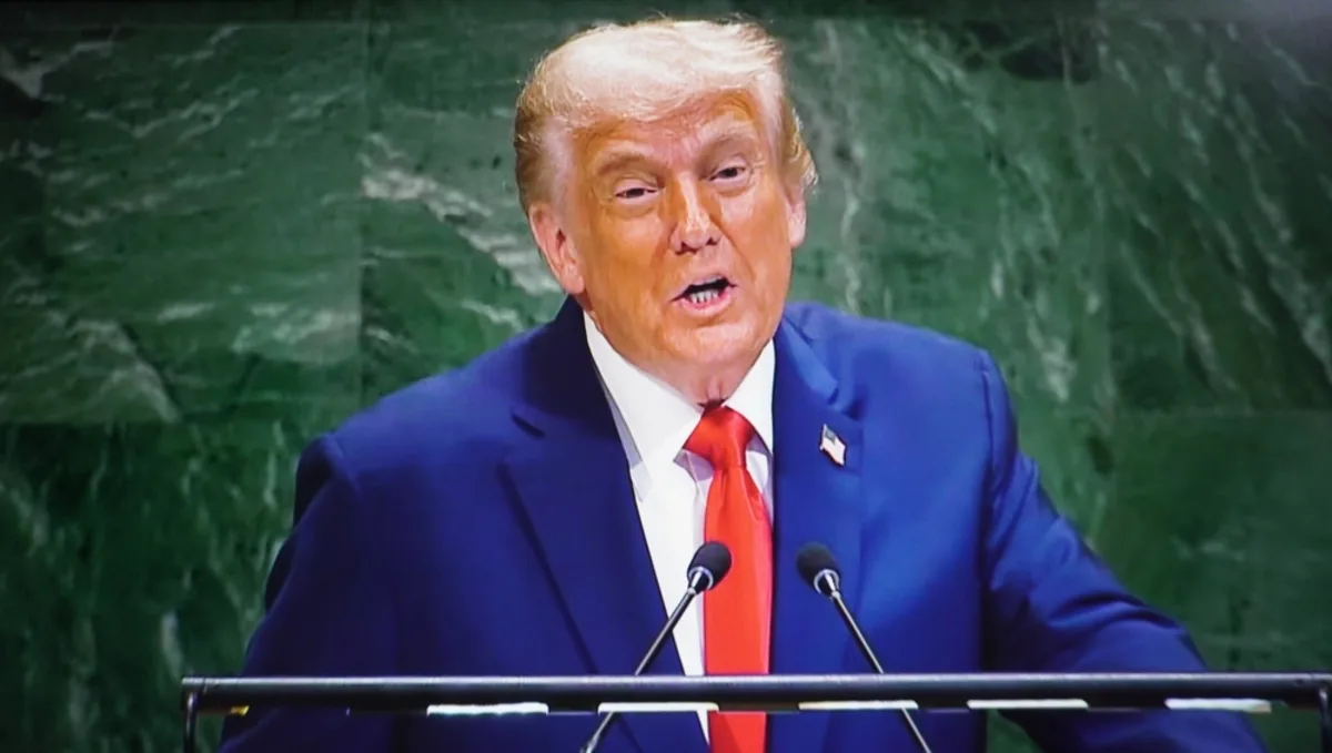 ترامب يهدد بمقاضاة بي بي سي