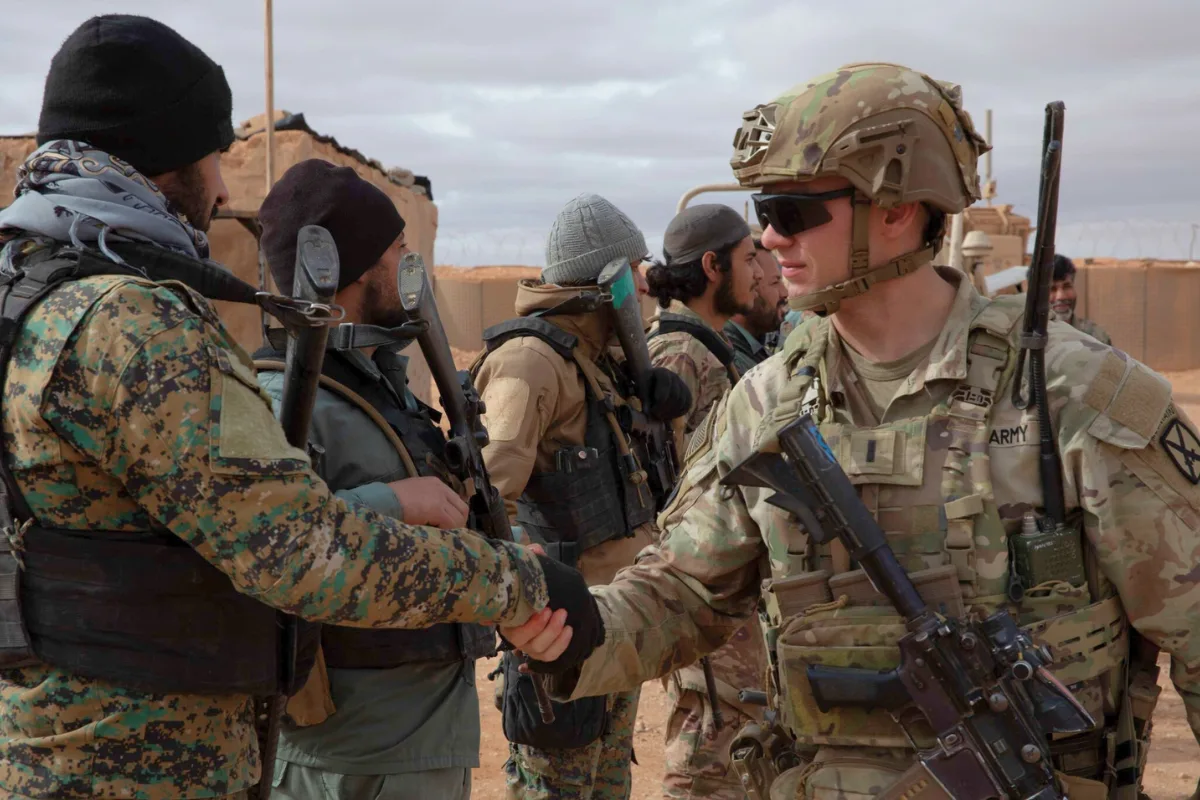 الجيش الأمريكي: مقتل 5 من تنظيم داعش واعتقال 19 في عمليات بسوريا