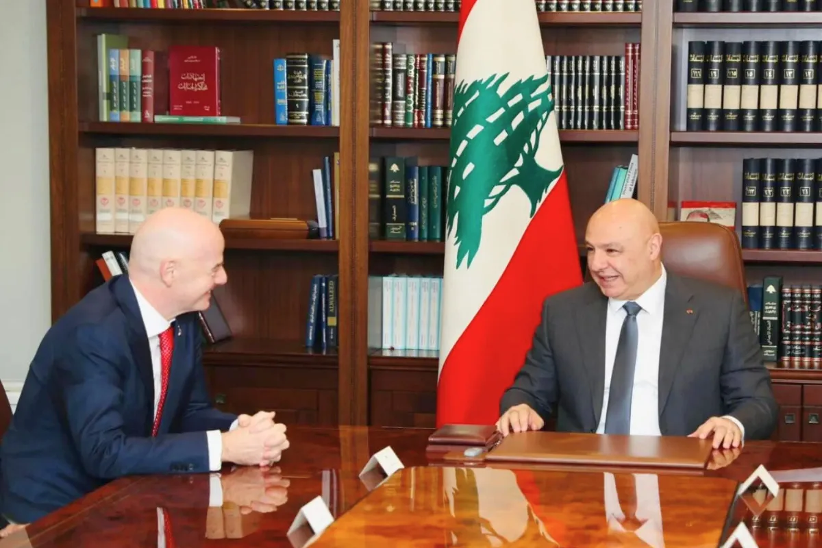 لبنان يعلن منح رئيس "فيفا" إنفانتينو الجنسية اللبنانية