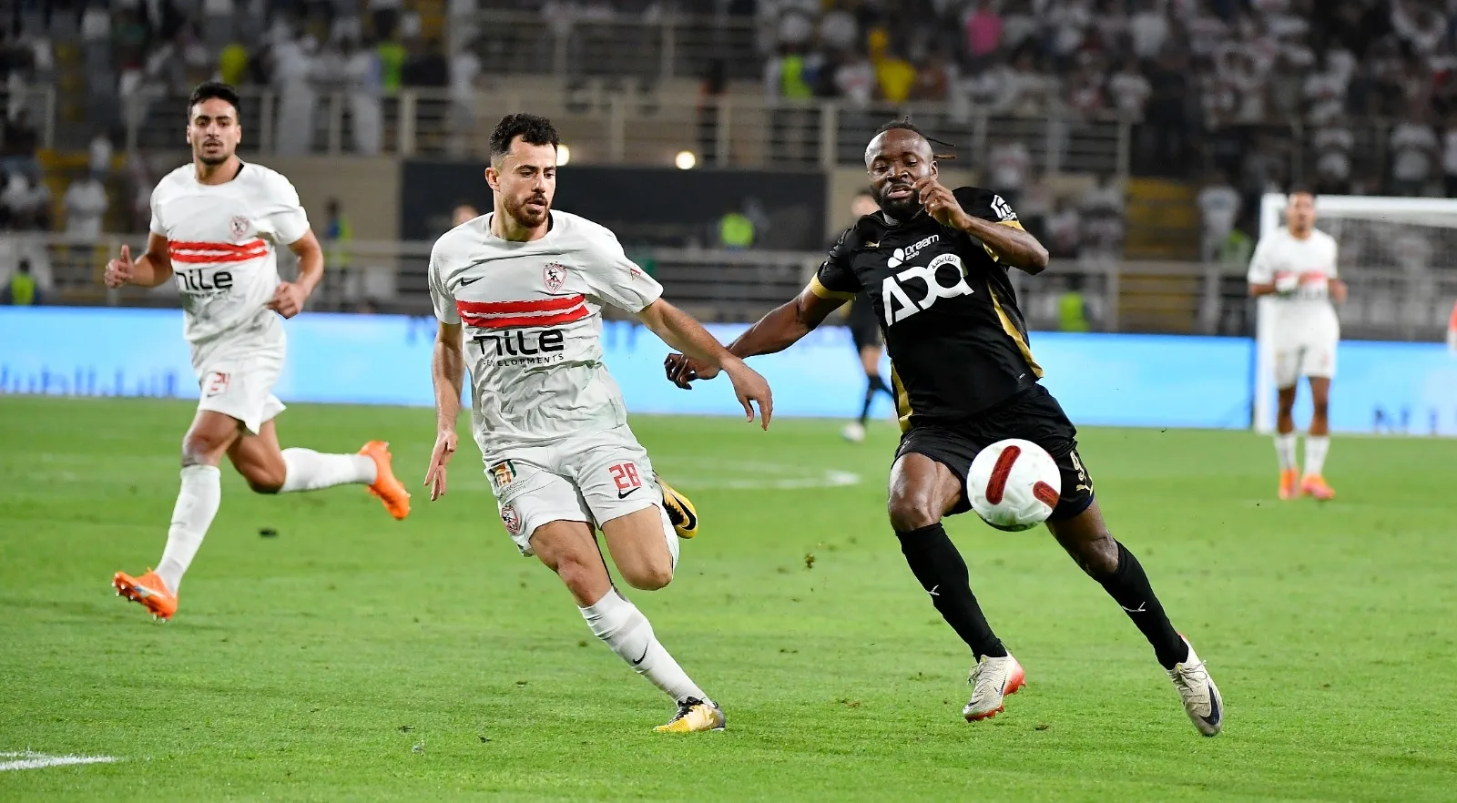 لقطة من مواجهة الزمالك ضد بيراميدز في نصف نهائي كأس السوبر المصري