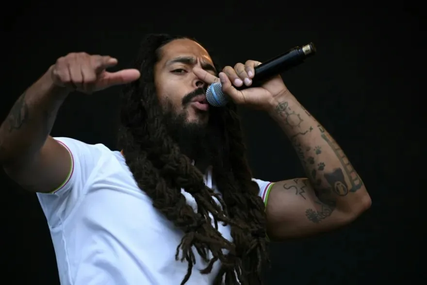 الشرطة البريطانية تواصل التحقيق في عرض بوب فيلان بمهرجان غلاستونبري