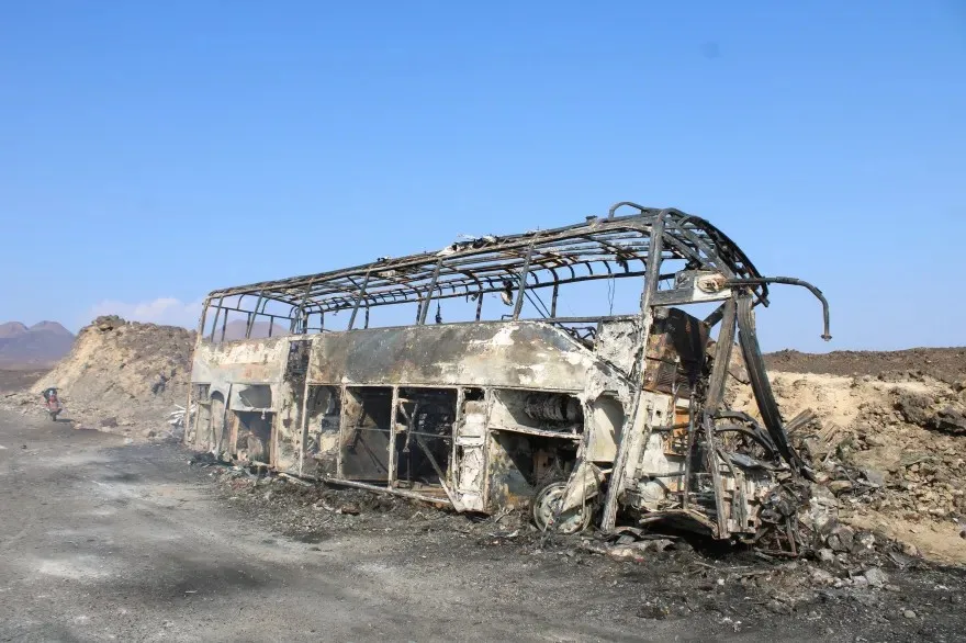 حادث مروري مروع يودي بحياة 17 شخصاً في جنوب اليمن