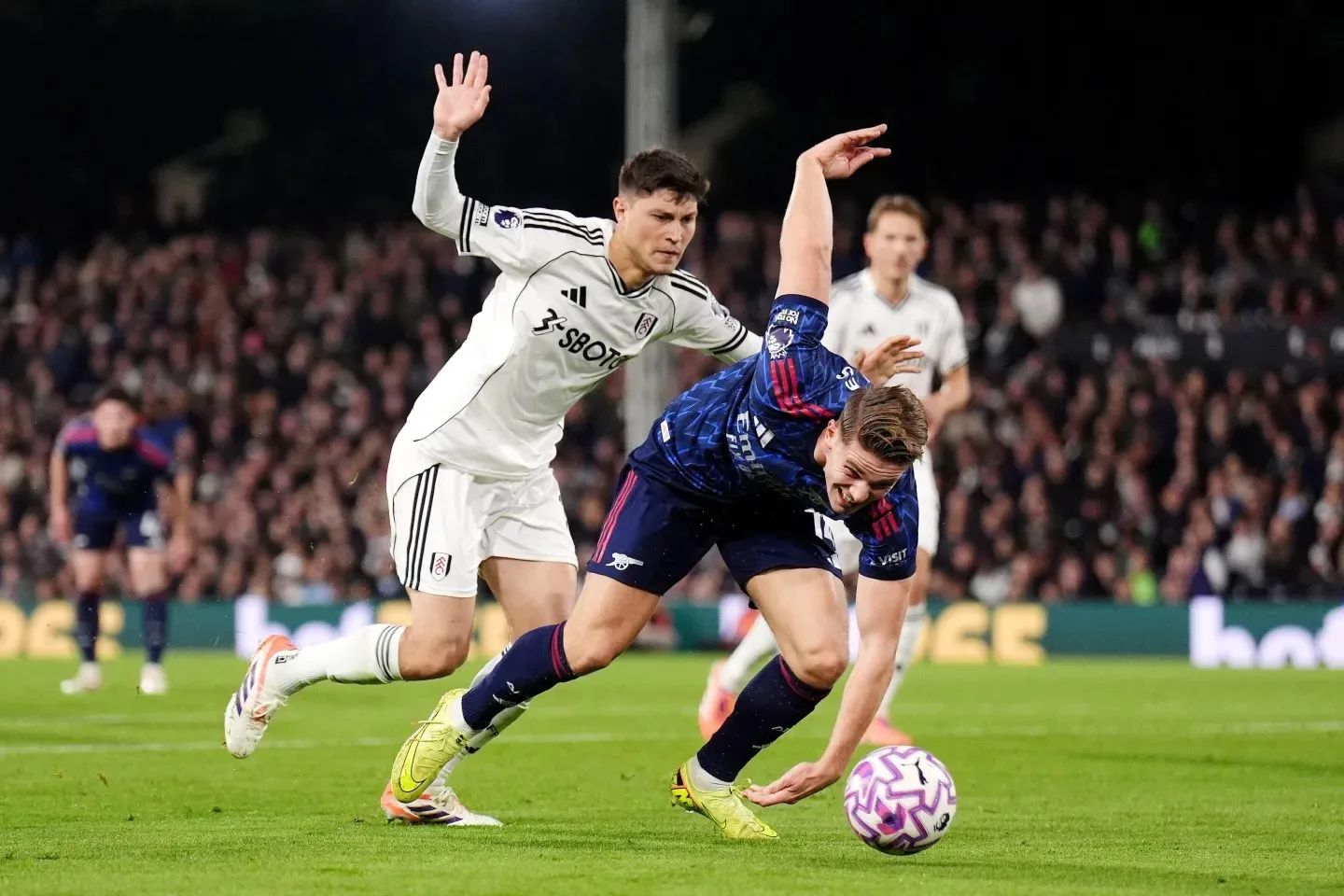 غيوكيرس يغيب، إيساك يتأهل لتشكيلة بوتر الأولى مع السويد