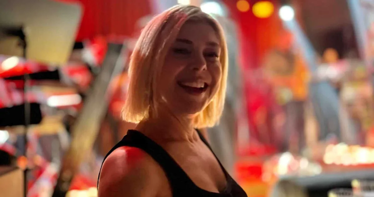 من “طائر الرفراف” إلى “عشّاق طائشون”.. نجمة تركية تُشعل الشاشة بعمل جديد