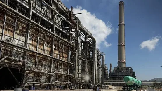 سوريا تبني مصفاة نفط جديدة بطاقة إنتاجية تبلغ 150 ألف برميل يوميا