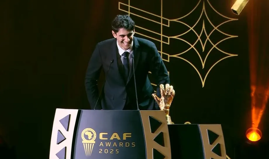 بونو يحرز جائزة أفضل حارس مرمى إفريقي لعام 2025