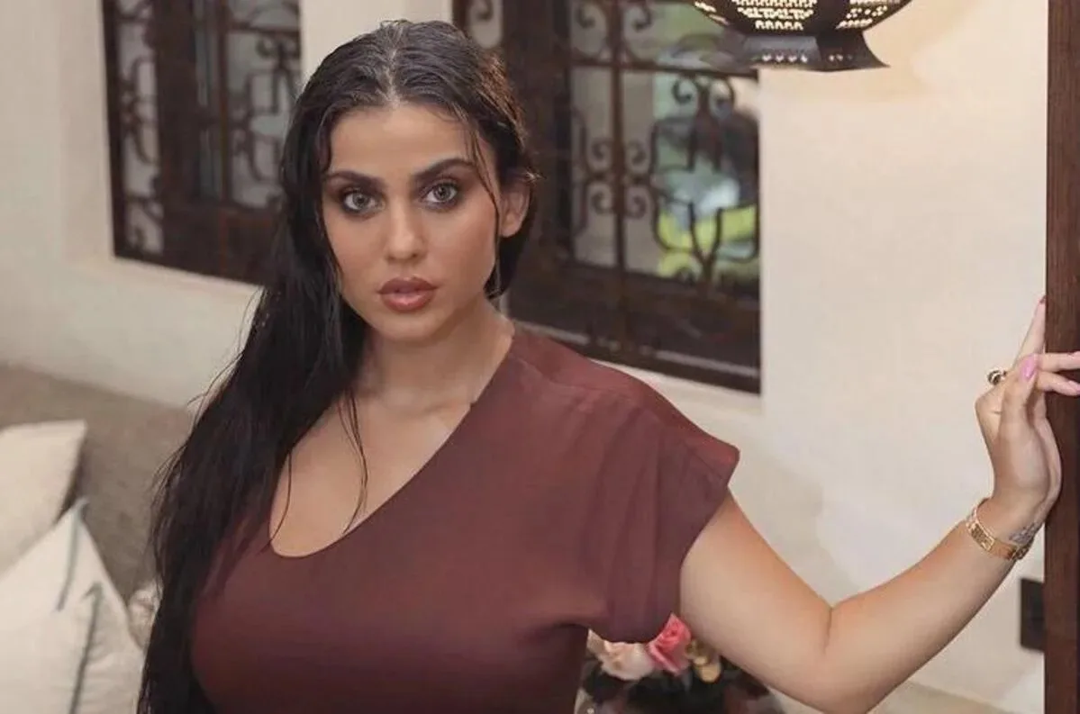 يومي خوري - الممثلة اللبنانية الشهيرة - صورة بورتريه