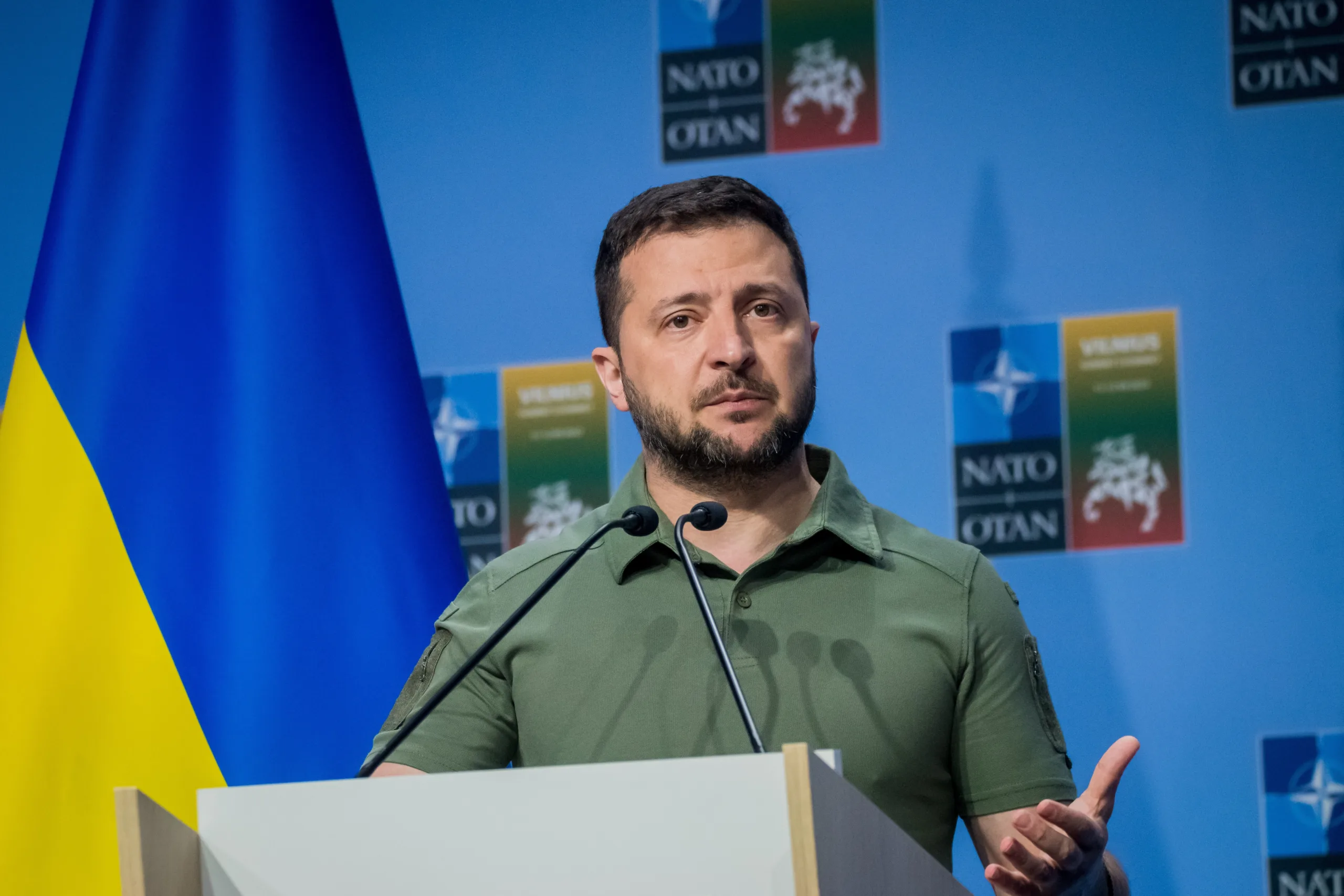 زيلينسكي يبدي استعداده لإجراء انتخابات ويعدّل خطة واشنطن للسلام