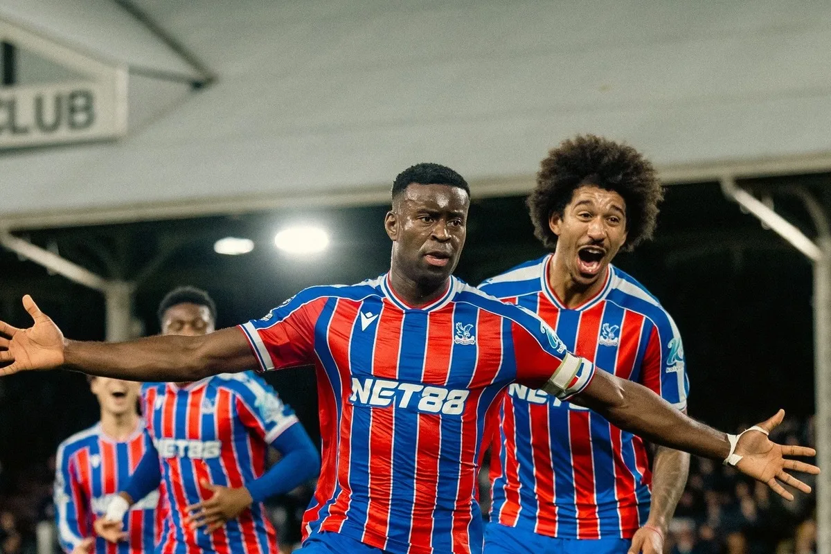 مارك جيهي يقود كريستال بالاس للفوز على فولهام ويصعد للمركز الرابع