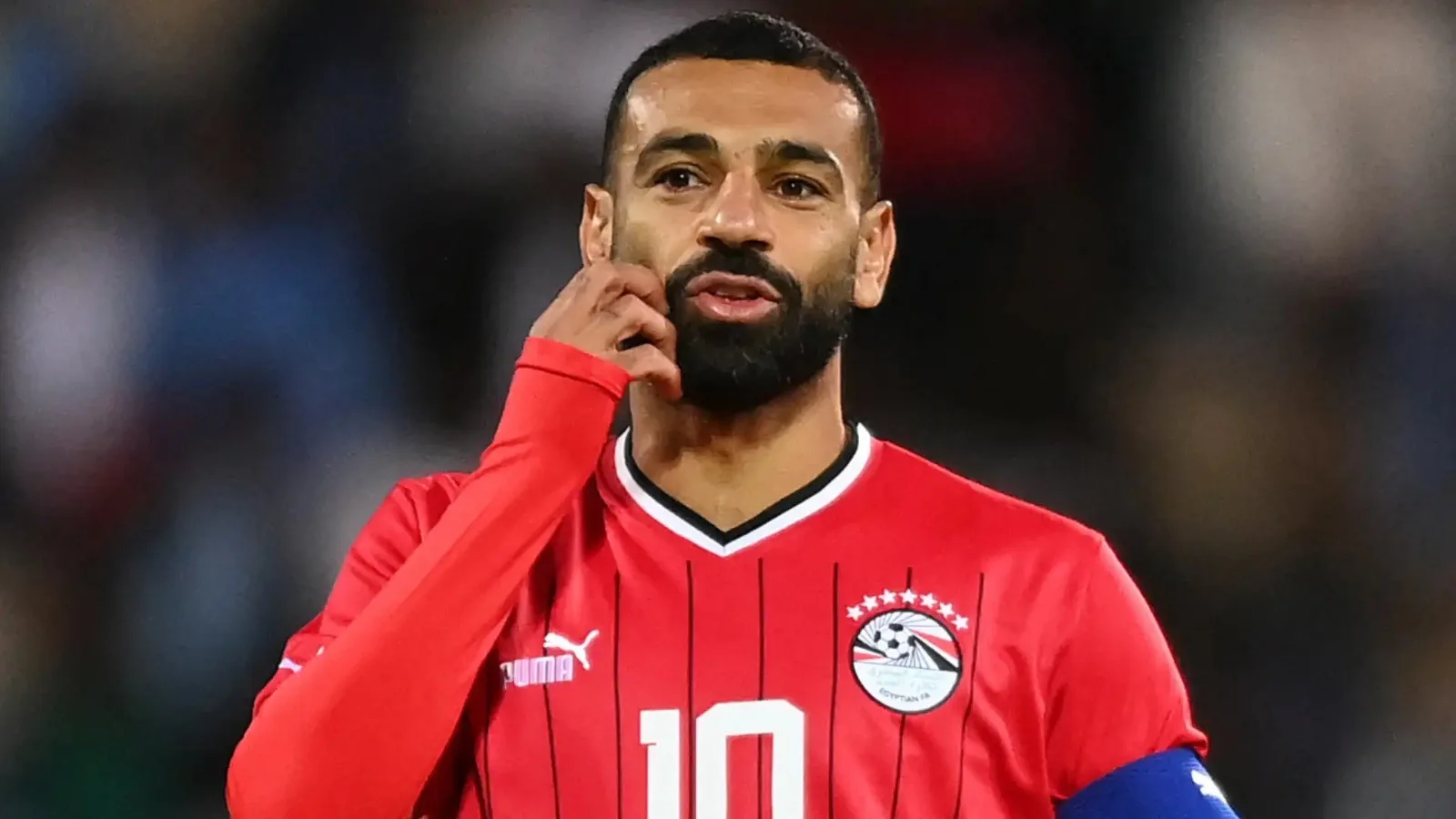 محمد صلاح على مقاعد البدلاء