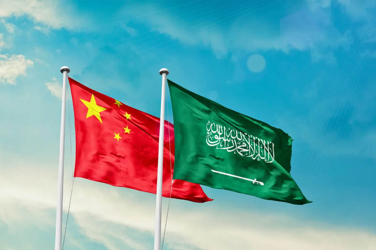 بكين والرياض تعلنان تعزيز التنسيق حول القضايا الإقليمية والدولية