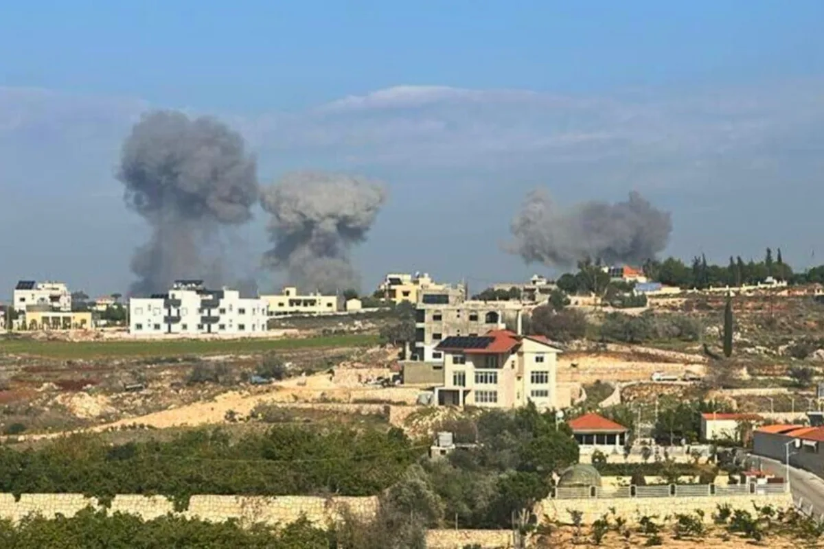 الجيش الإسرائيلي يعلن استهداف مواقع لـ”حزب الله” جنوب لبنان