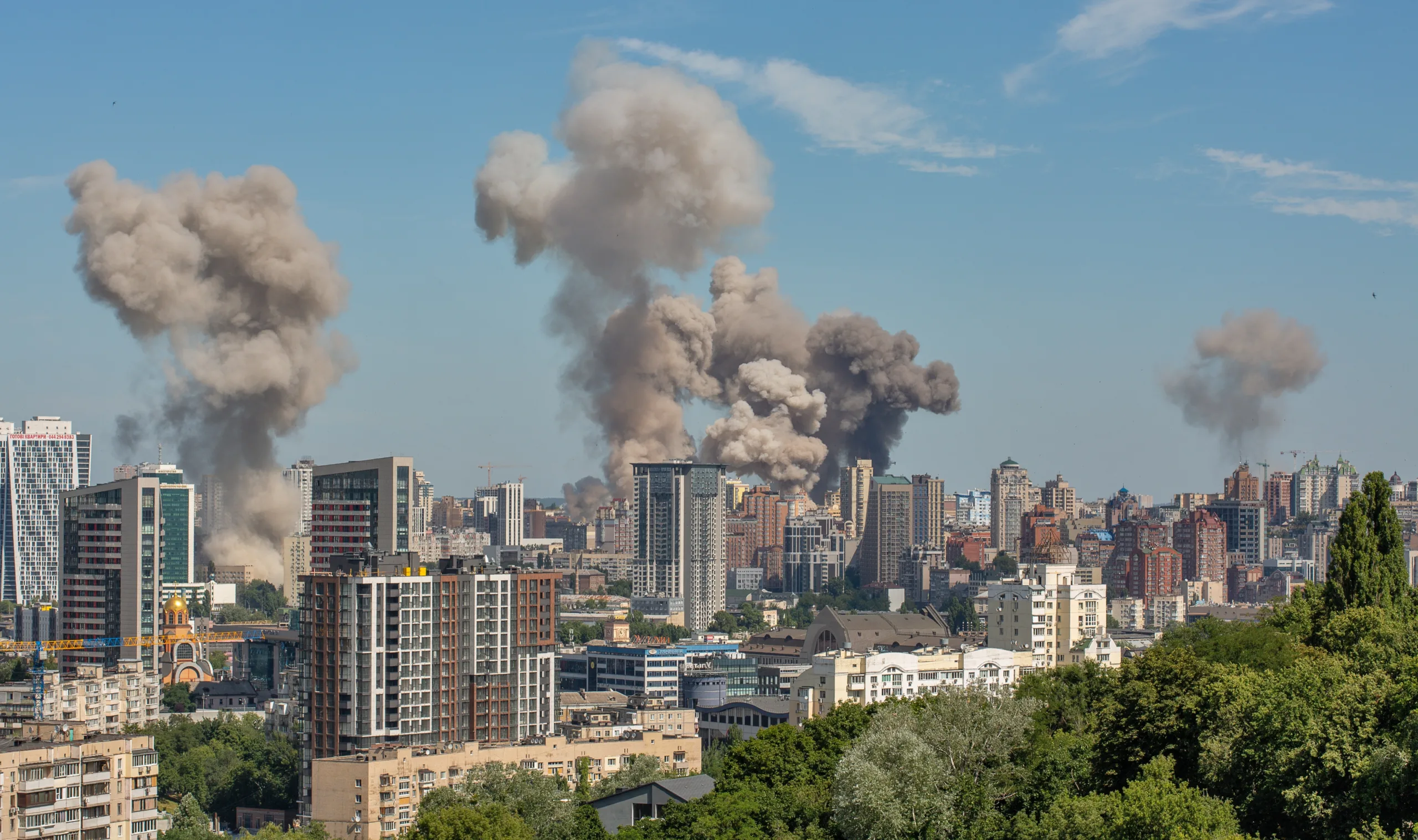 “أكسيوس” يتوقع تسوية حول أوكرانيا خلال مباحثات روسية أمريكية مرتقبة