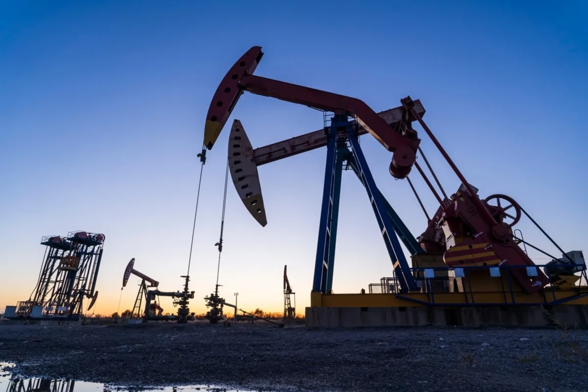 ارتفاع أسعار النفط مع تصاعد التوتر بين أمريكا وفنزويلا