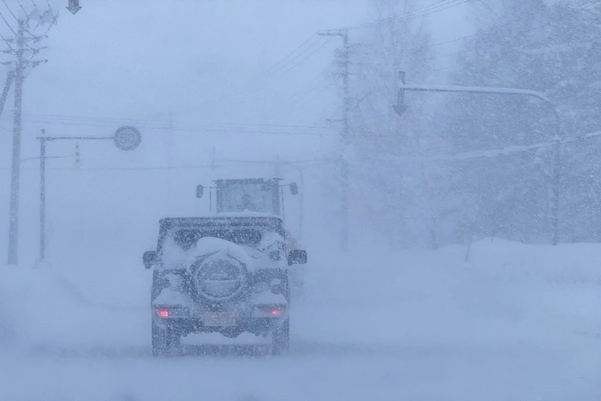 أمريكا.. عواصف ثلجية تتسبب بانقطاع الكهرباء