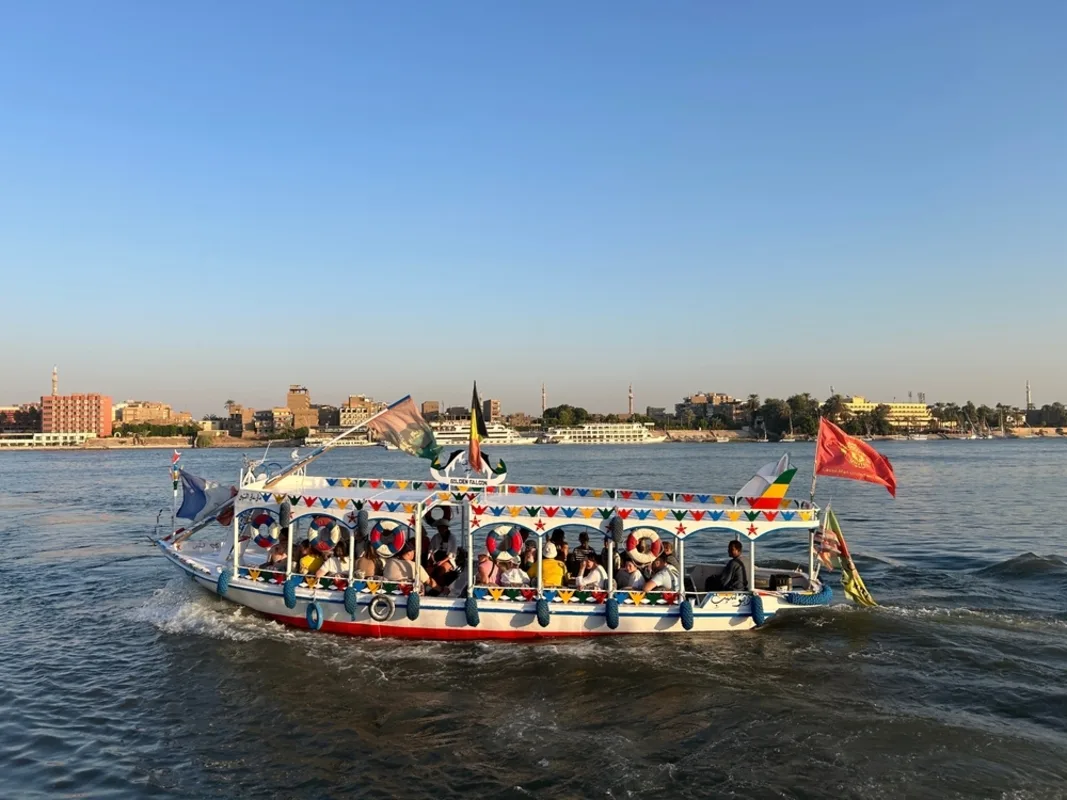 مصر.. حادث تصادم بالأقصر يودي بحياة سائحة إيطالية