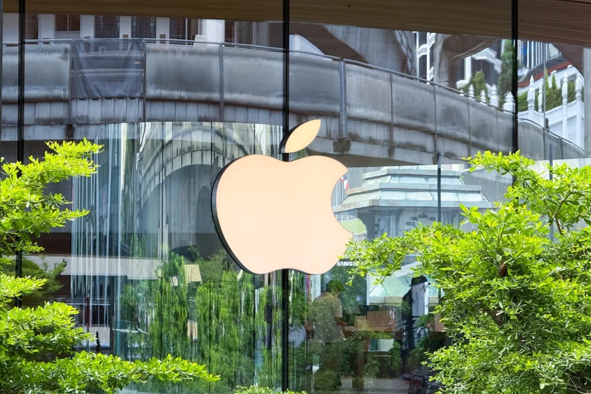 أبل تعيّن خبيراً سابقاً من جوجل نائباً للرئيس لشؤون الذكاء الاصطناعي