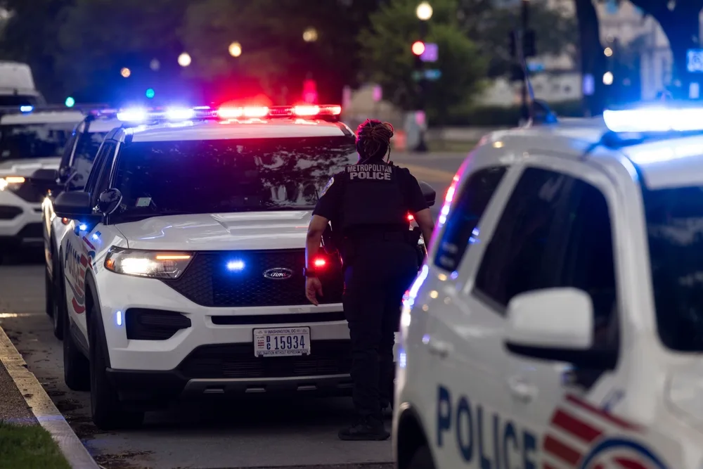 مقتل ضابط وإصابة آخر في إطلاق نار داخل مستشفى بشيكاغو