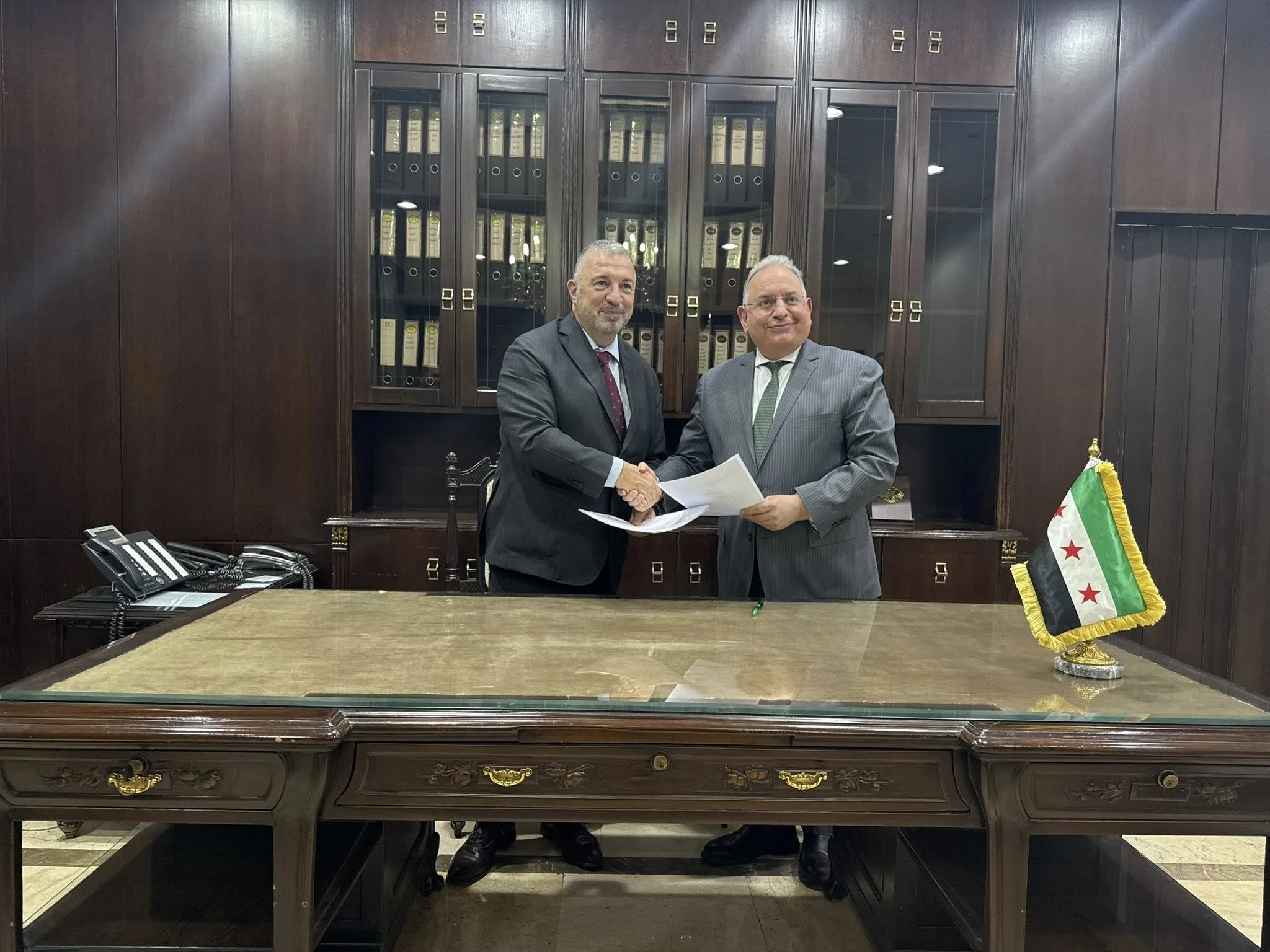 سوريا توقع اتفاقية مع البنك الدولي لإصلاح خطوط الربط الكهربائي