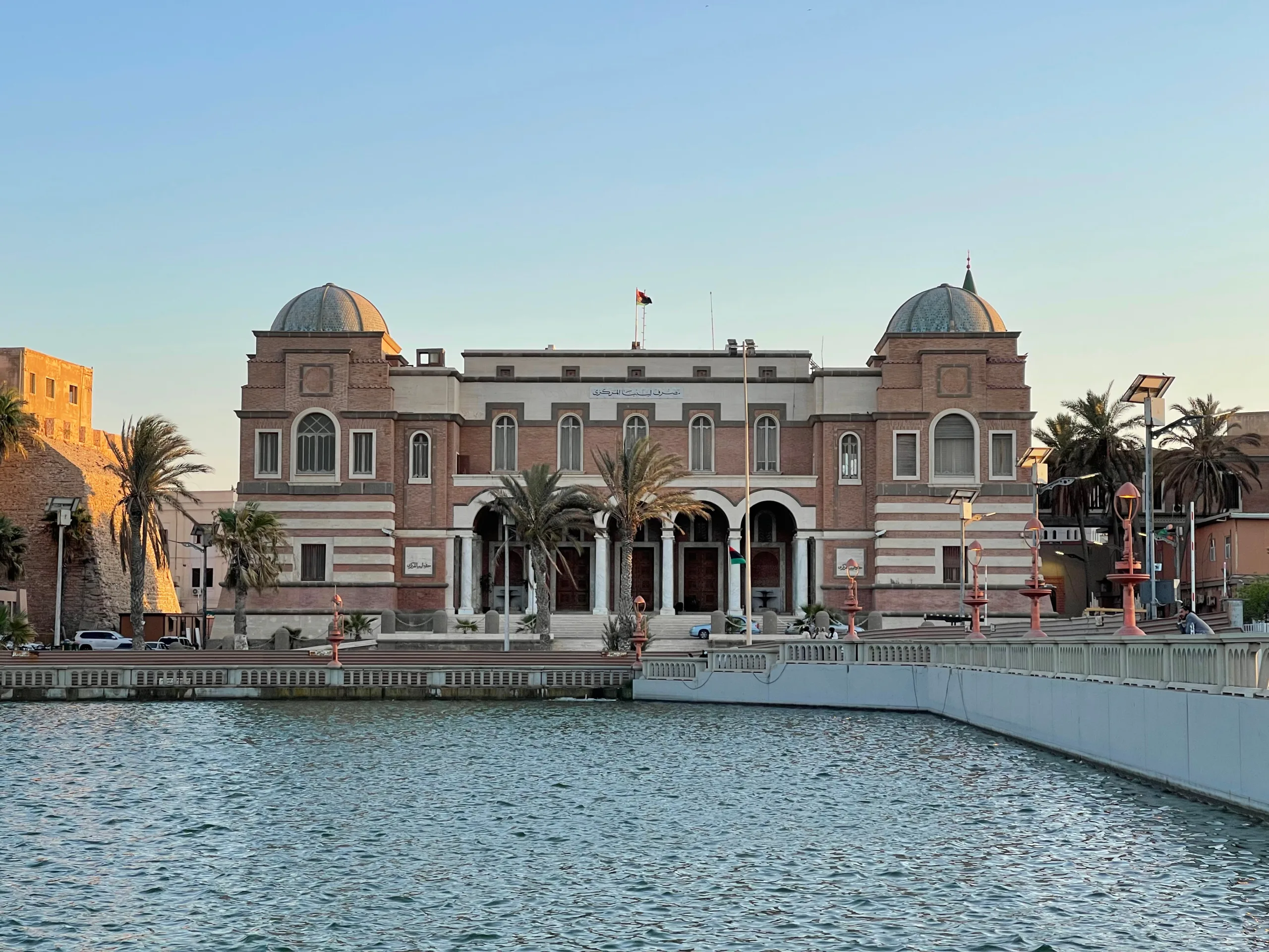 ليبيا توافق على افتتاح 91 شركة ومكتب صرافة جديد